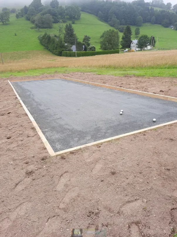 TERRAIN DE PETANQUE